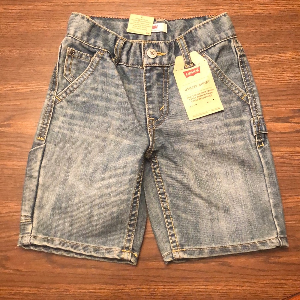 Levi’s NWT toddler size 2 utility denim shorts